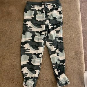 Size M camo sweatpants. Originally from target